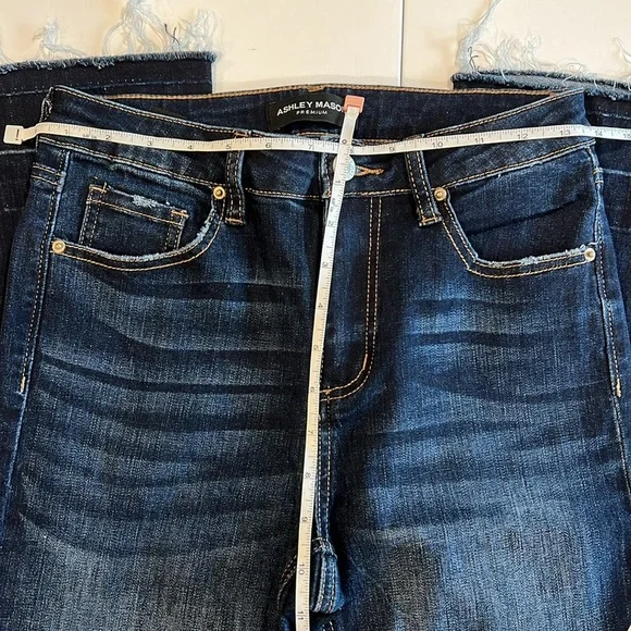 Ashley Mason 5/27, Dark Blue Embroidered Flair, wide Leg Jeans - Picture 6 of 7